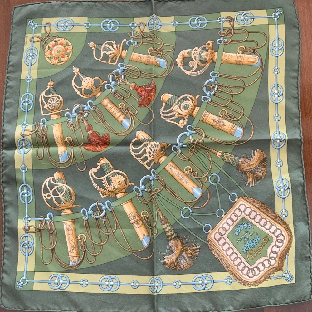 Hermès Cliquetis silk scarf - Picture 1 of 10